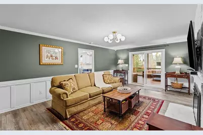 1111 New Hampshire Drive, Jamestown, NC 27282 - Photo 9