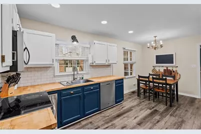 1111 New Hampshire Drive, Jamestown, NC 27282 - Photo 5