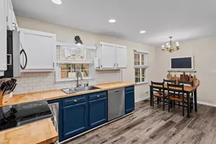 1111 New Hampshire Dr, Jamestown, NC 27282 - Photo 5