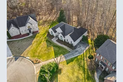 3003 Lodge Drive, Jamestown, NC 27282 - Photo 3