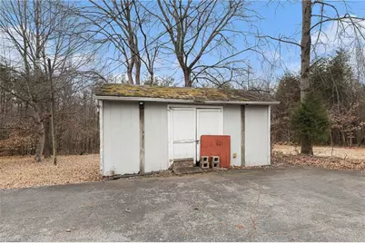 223 W Matthews Street, Stoneville, NC 27048 - Photo 23