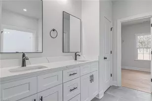 4721 Ridge Fall Rd, Greensboro, NC 27410 - Photo 13