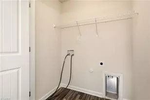 3910 Copperfield Ct, High Point, NC 27455 - Photo 25