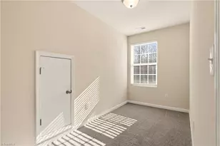 3910 Copperfield Ct, High Point, NC 27455 - Photo 15