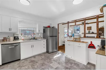 1402 Wayside Drive, Greensboro, NC 27405 - Photo 9