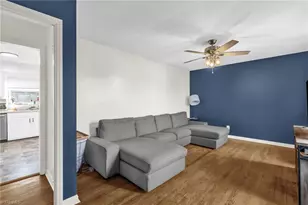 1402 Wayside Dr, Greensboro, NC 27405 - Photo 5