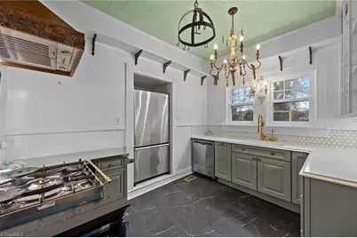 712 Broad Street, Burlington, NC 27215 - Photo 15