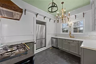 712 Broad St, Burlington, NC 27215 - Photo 15