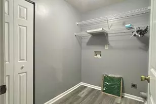 7137 W Friendly Ave, Greensboro, NC 27410 - Photo 9