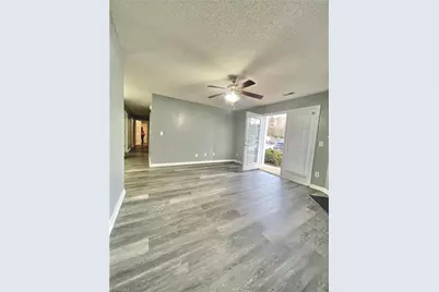 7137 W Friendly Avenue #D, Greensboro, NC 27410 - Photo 3