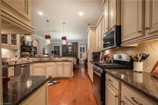 5584 Foxgate Cir, Winston-Salem, NC 27106 - Photo 11