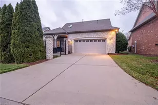 5584 Foxgate Cir, Winston-Salem, NC 27106 - Photo 39