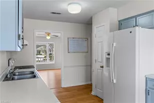 4201 Edith Ln, Greensboro, NC 27409 - Photo 13