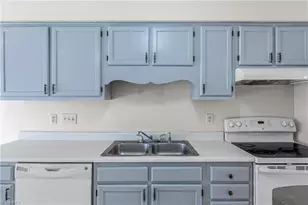 4201 Edith Ln, Greensboro, NC 27409 - Photo 11