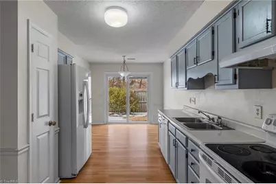 4201 Edith Lane #112, Greensboro, NC 27409 - Photo 9