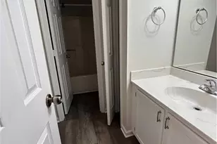 4201 Edith Ln, Greensboro, NC 27409 - Photo 13