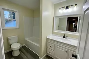 319 E 3rd Ave Ext, Lexington, NC 27292 - Photo 9