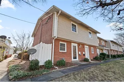 101  Unit #8 Oxford Place, High Point, NC 27262 - Photo 3