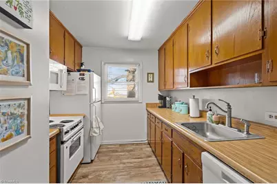 101  Unit #8 Oxford Place, High Point, NC 27262 - Photo 11