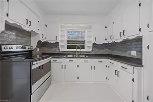 1811 Lazy Ln, High Point, NC 27265 - Photo 15