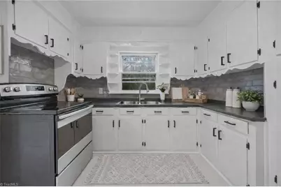 1811 Lazy Lane, High Point, NC 27265 - Photo 13