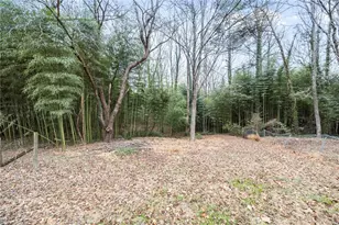 1811 Lazy Ln, High Point, NC 27265 - Photo 33