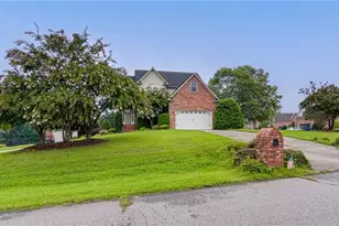 112 Redberry Ln, Winston-Salem, NC 27107 - Photo 5