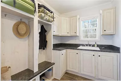 220 Circle Street, Millers Creek, NC 28651 - Photo 9