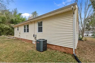 3403 Wilshire Drive, Greensboro, NC 27408 - Photo 29
