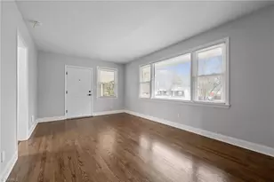 3403 Wilshire Dr, Greensboro, NC 27408 - Photo 7