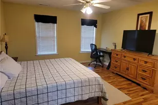 2837 Bridgeport Dr, Winston-Salem, NC 27103 - Photo 5