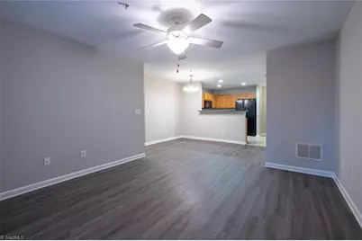 7104-106 Friendly Avenue, Greensboro, NC 27410 - Photo 17