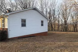 1264 W Dalton Rd, King, NC 27021 - Photo 3
