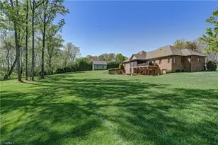 208 Lakeshore Dr, Reidsville, NC 27320 - Photo 41