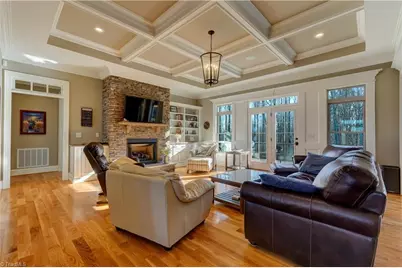 208 Lakeshore Drive, Reidsville, NC 27320 - Photo 7