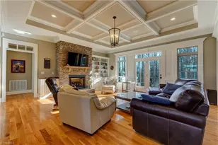 208 Lakeshore Dr, Reidsville, NC 27320 - Photo 7