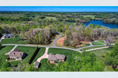 208 Lakeshore Drive, Reidsville, NC 27320 - Photo 45