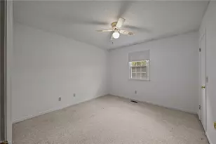 3221 Oakridge Dr, Graham, NC 27253 - Photo 15