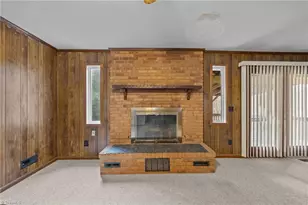 3221 Oakridge Dr, Graham, NC 27253 - Photo 7