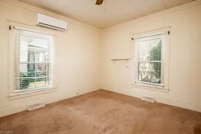 909 Mill Avenue, High Point, NC 27260 - Photo 9