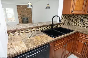 22 Durbin Pl, Durham, NC 27705 - Photo 9