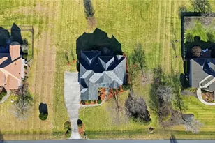 204 Fosseway Dr, Greensboro, NC 27455 - Photo 7