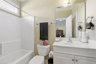 204 Fosseway Drive, Greensboro, NC 27455 - Photo 31