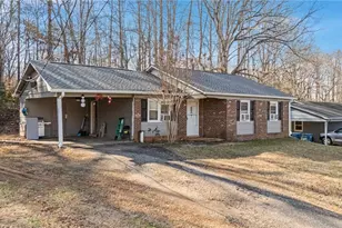 220 Mountview Dr, Mocksville, NC 27028 - Photo 3