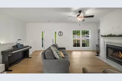 826 Country Lane, Pelham, NC 27311 - Photo 9