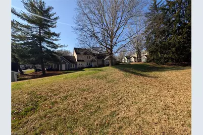 2808 Shadowbrook Lane, Winston-Salem, NC 27103 - Photo 23