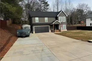 2709 Farmbrook Rd, Winston-Salem, NC 27103 - Photo 5