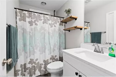 2709 Farmbrook Road, Winston-Salem, NC 27103 - Photo 17