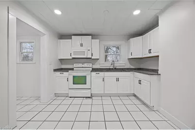 5529 Old Thomasville Road, Archdale, NC 27263 - Photo 17