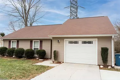 5703 Chinaberry Place, Greensboro, NC 27405 - Photo 3